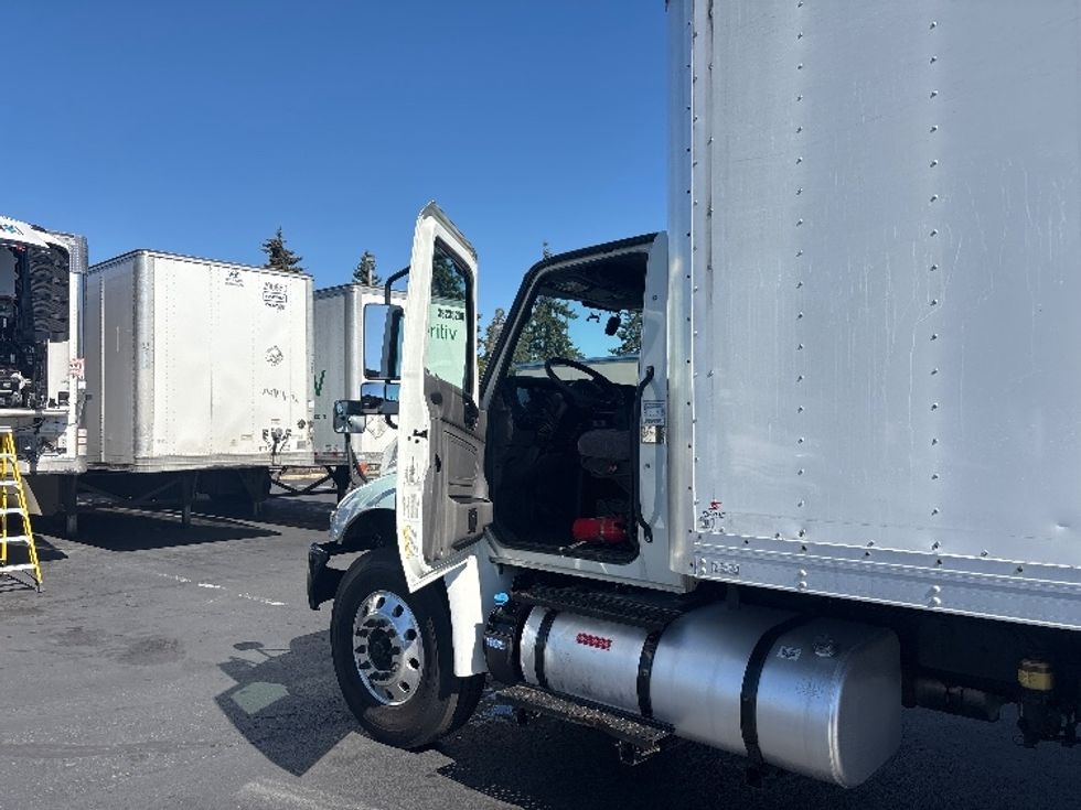 Medium Duty Box Truck-Light and Medium Duty Trucks-International-2020-MV607-Kent-WA-143,269\n\t\tmiles-$ 46,500 - Image 16