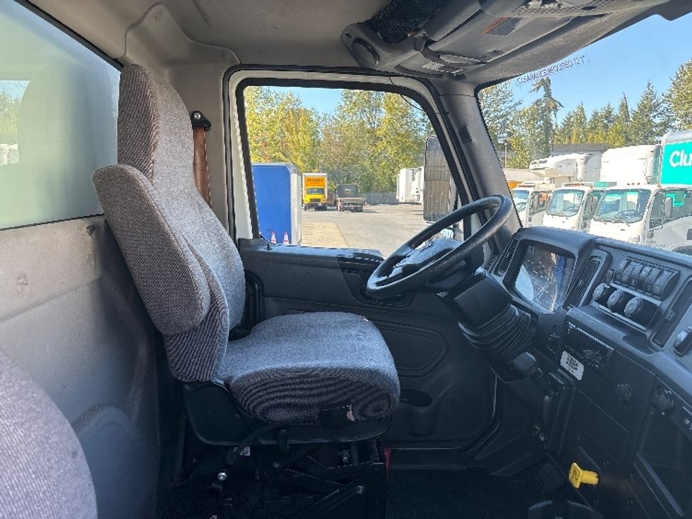 Medium Duty Box Truck-Light and Medium Duty Trucks-International-2020-MV607-Kent-WA-143,269\n\t\tmiles-$ 46,500 - Image 22