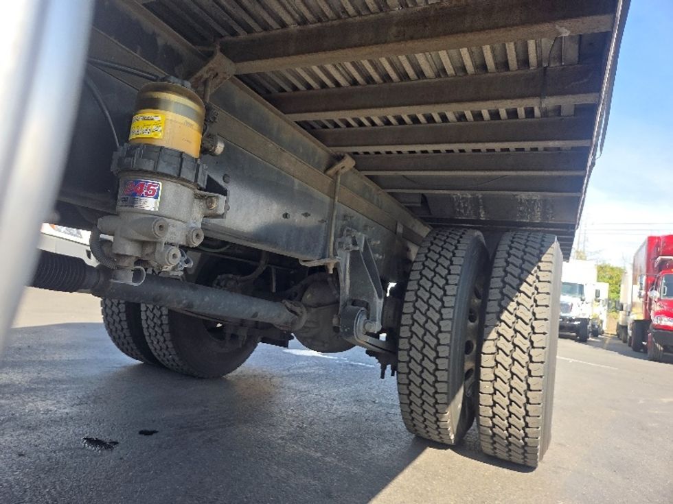 Medium Duty Box Truck-Light and Medium Duty Trucks-International-2020-MV607-Kent-WA-144,750\n\t\tmiles-$ 46,250 - Image 5