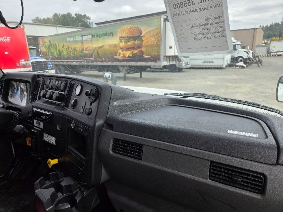 Medium Duty Box Truck-Light and Medium Duty Trucks-International-2020-MV607-Kent-WA-145,762\n\t\tmiles-$ 44,500 - Image 20