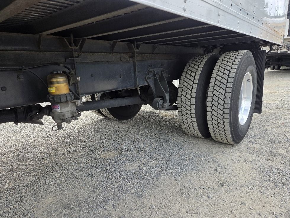 Medium Duty Box Truck-Light and Medium Duty Trucks-International-2020-MV607-Kent-WA-145,762\n\t\tmiles-$ 44,500 - Image 5