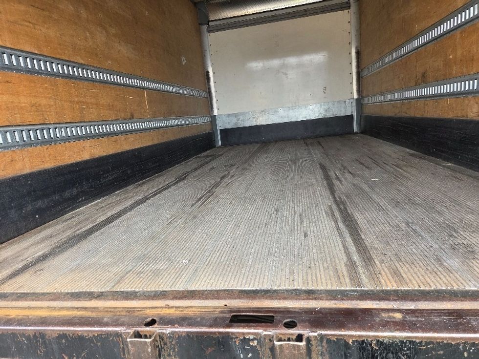 Medium Duty Box Truck-Light and Medium Duty Trucks-International-2020-MV607-Kent-WA-146,773\n\t\tmiles-$ 44,250 - Image 10