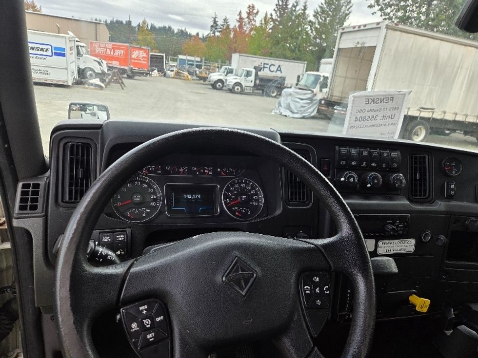 Medium Duty Box Truck-Light and Medium Duty Trucks-International-2020-MV607-Kent-WA-146,773\n\t\tmiles-$ 44,250 - Image 18