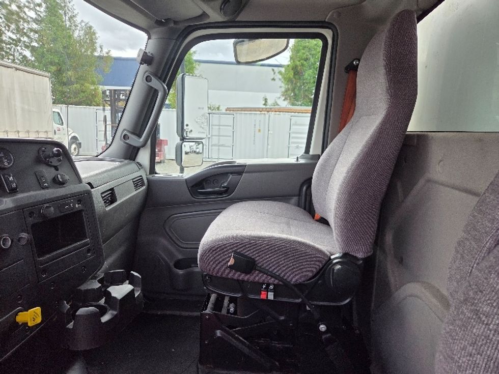Medium Duty Box Truck-Light and Medium Duty Trucks-International-2020-MV607-Kent-WA-146,773\n\t\tmiles-$ 44,250 - Image 19