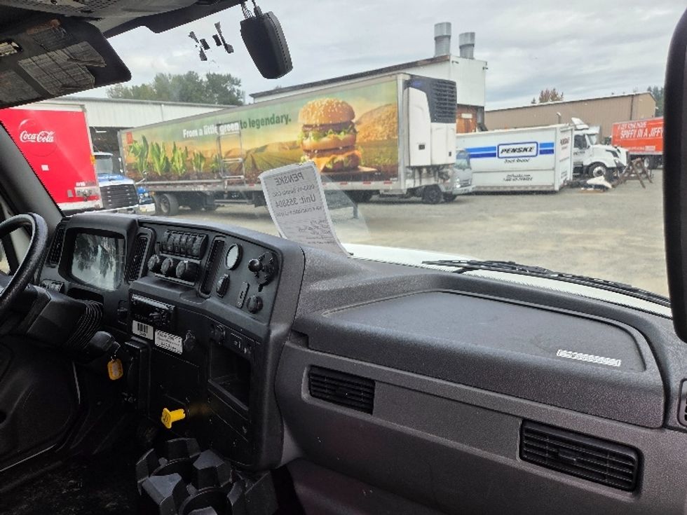 Medium Duty Box Truck-Light and Medium Duty Trucks-International-2020-MV607-Kent-WA-146,773\n\t\tmiles-$ 44,250 - Image 21