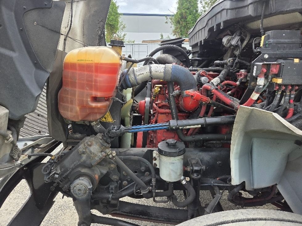Medium Duty Box Truck-Light and Medium Duty Trucks-International-2020-MV607-Kent-WA-146,773\n\t\tmiles-$ 44,250 - Image 24