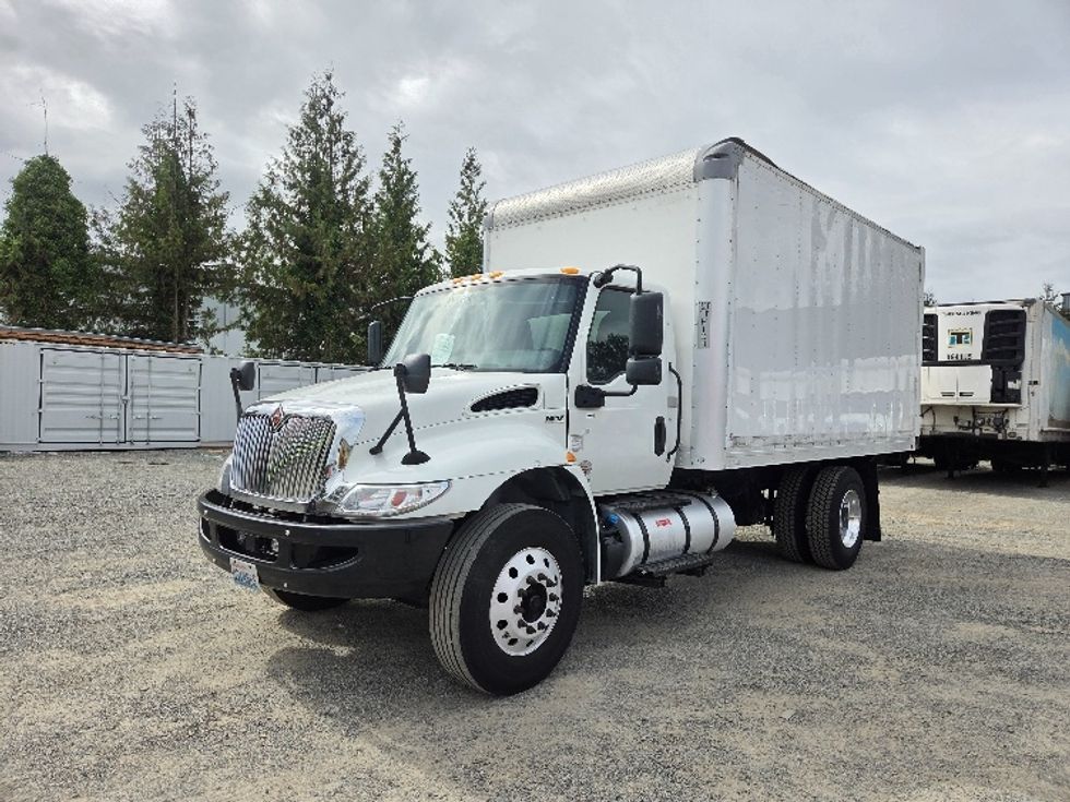 Medium Duty Box Truck-Light and Medium Duty Trucks-International-2020-MV607-Kent-WA-146,773\n\t\tmiles-$ 44,250 - Image 3