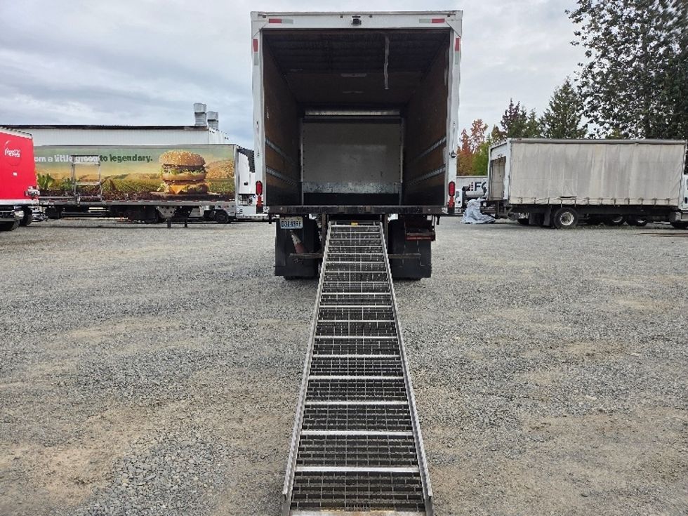 Medium Duty Box Truck-Light and Medium Duty Trucks-International-2020-MV607-Kent-WA-146,773\n\t\tmiles-$ 44,250 - Image 9