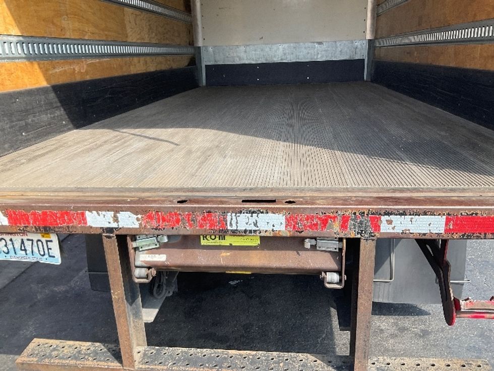 Medium Duty Box Truck-Light and Medium Duty Trucks-International-2020-MV607-Kent-WA-147,683\n\t\tmiles-$ 46,500 - Image 10