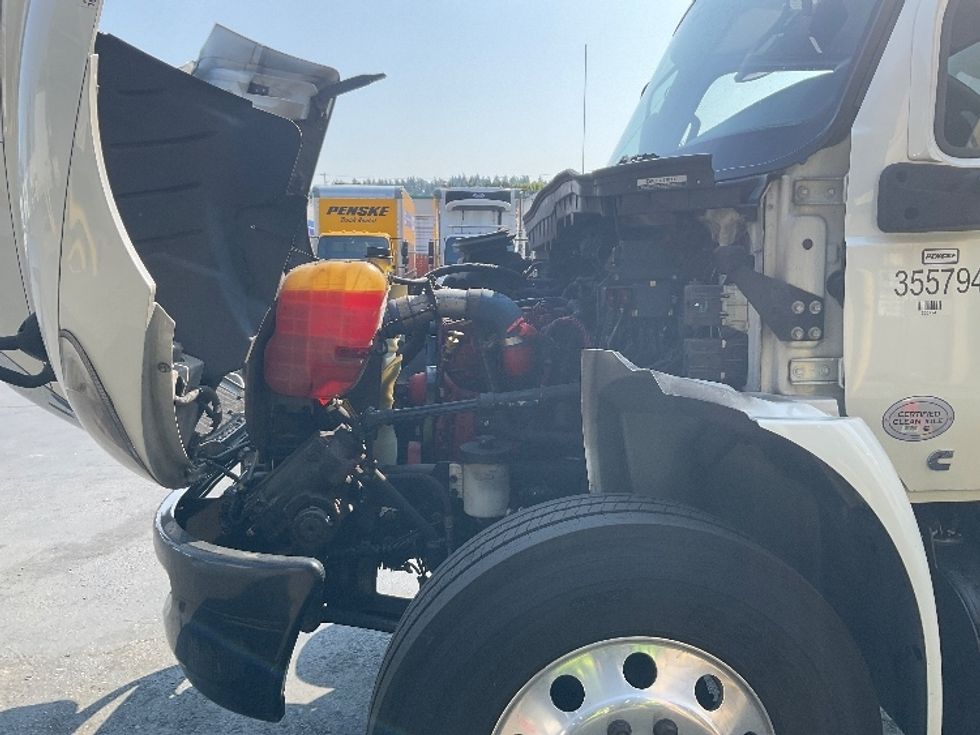 Medium Duty Box Truck-Light and Medium Duty Trucks-International-2020-MV607-Kent-WA-147,683\n\t\tmiles-$ 46,500 - Image 24