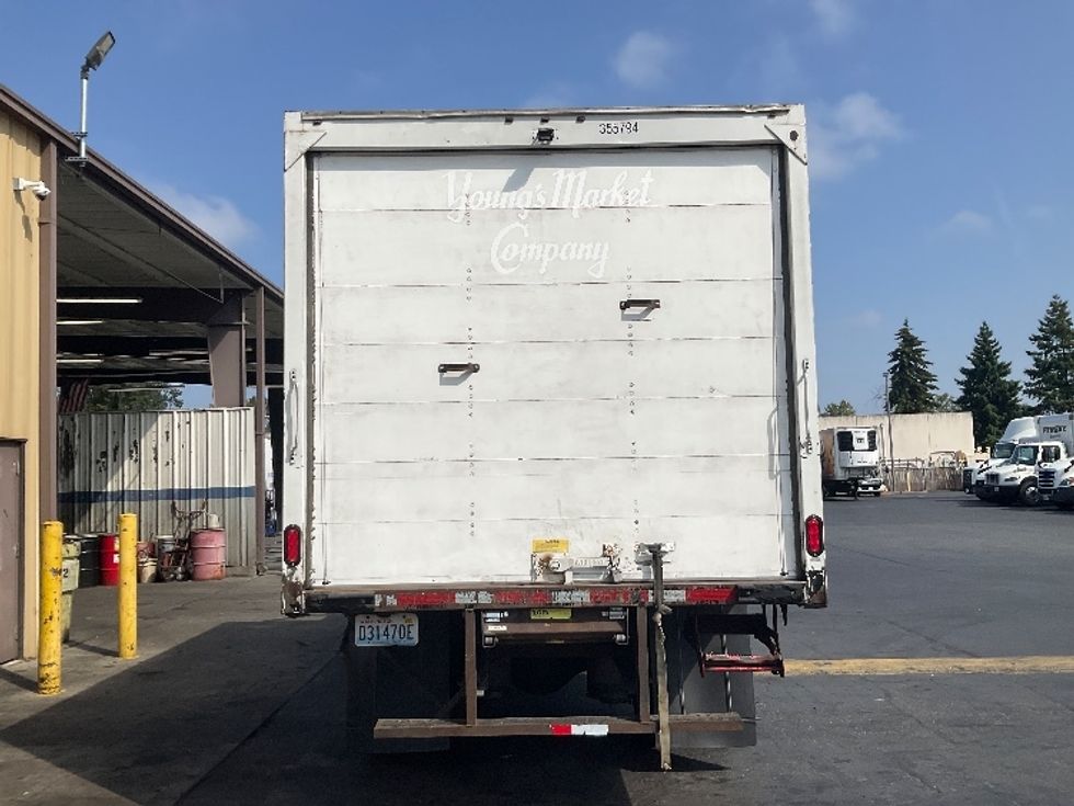 Medium Duty Box Truck-Light and Medium Duty Trucks-International-2020-MV607-Kent-WA-147,683\n\t\tmiles-$ 46,500 - Image 7