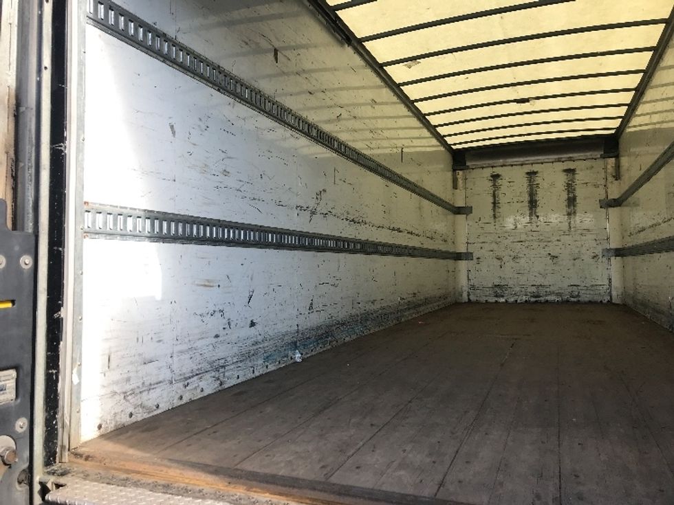 Medium Duty Box Truck-Light and Medium Duty Trucks-International-2020-MV607-Kent-WA-164,193\n\t\tmiles-$ 45,750 - Image 11