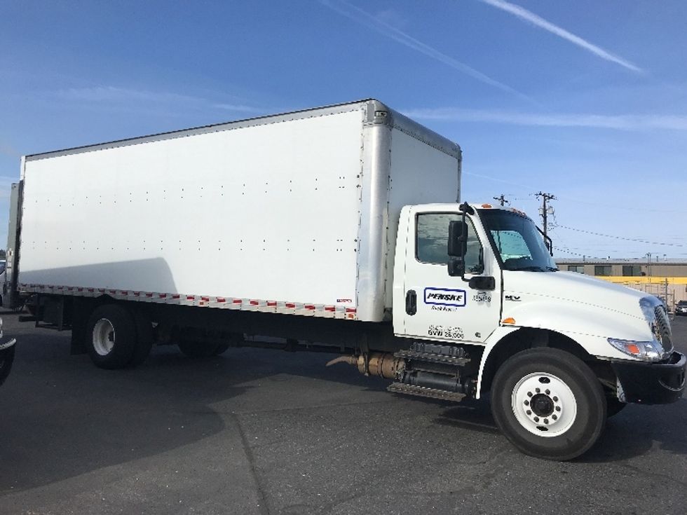 Medium Duty Box Truck-Light and Medium Duty Trucks-International-2020-MV607-Kent-WA-164,193\n\t\tmiles-$ 45,750 - Image 15