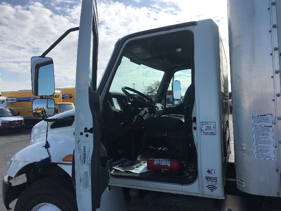 Medium Duty Box Truck-Light and Medium Duty Trucks-International-2020-MV607-Kent-WA-164,193\n\t\tmiles-$ 45,750 - Image 16