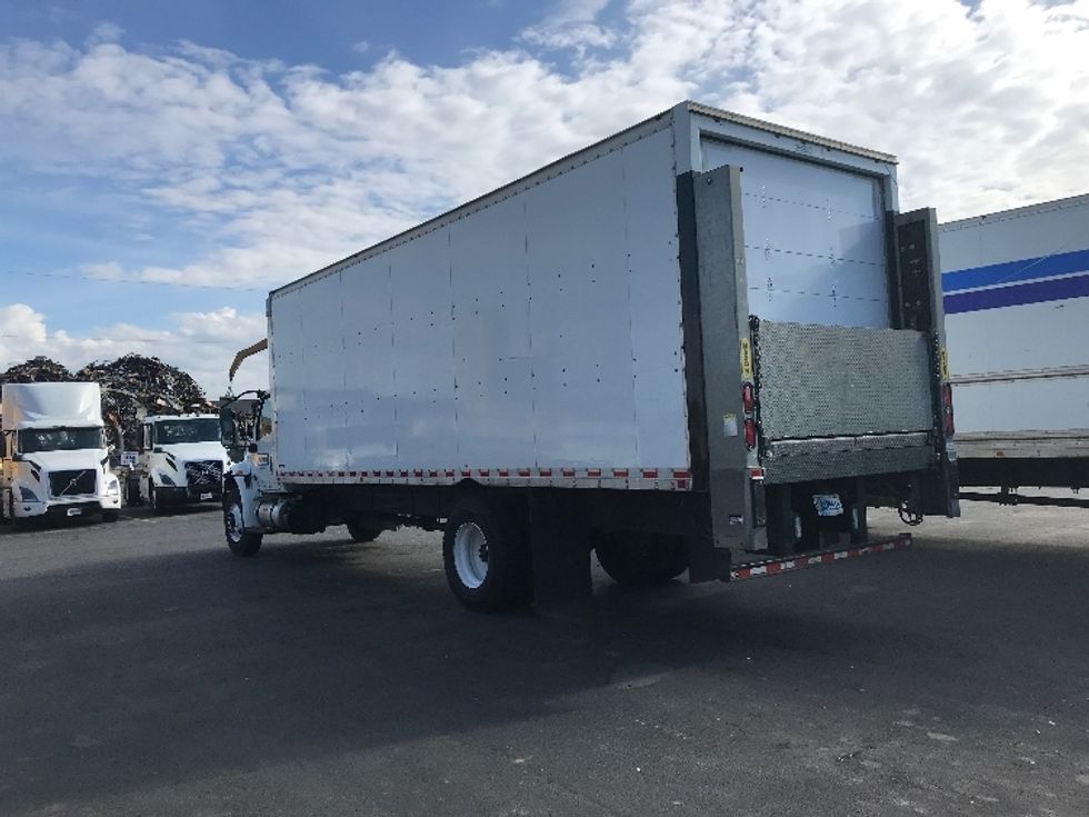 Medium Duty Box Truck-Light and Medium Duty Trucks-International-2020-MV607-Kent-WA-164,193\n\t\tmiles-$ 45,750 - Image 6