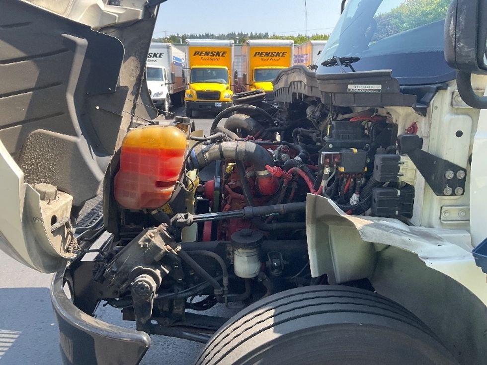 Medium Duty Box Truck-Light and Medium Duty Trucks-International-2020-MV607-Kent-WA-179,237\n\t\tmiles-$ 39,750 - Image 23