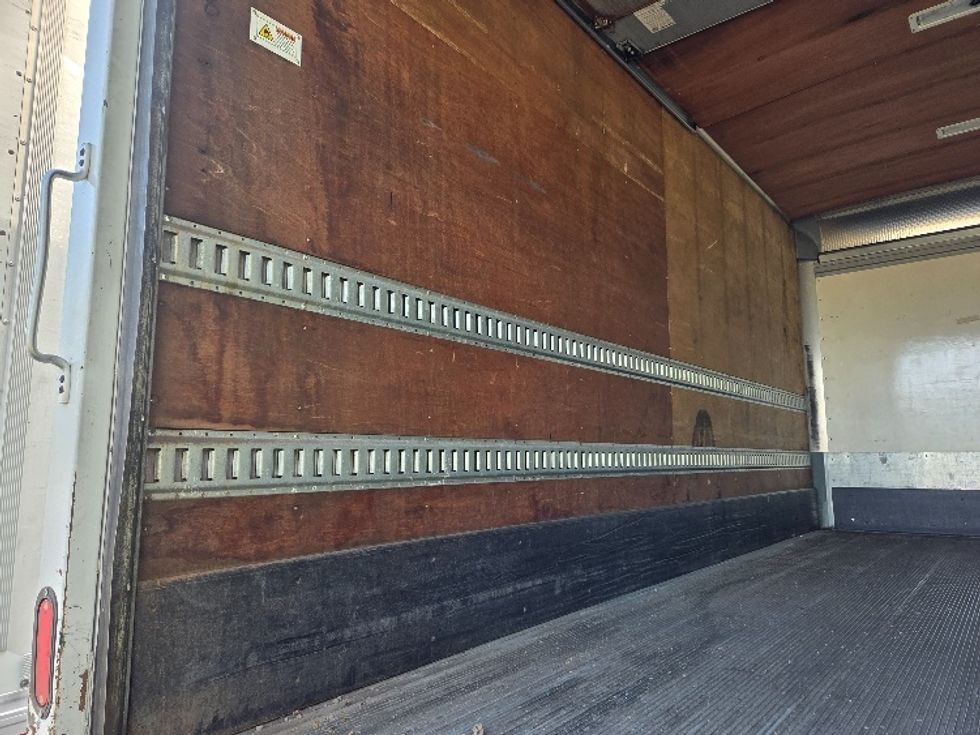 Medium Duty Box Truck-Light and Medium Duty Trucks-International-2020-MV607-Kent-WA-196,726\n\t\tmiles-$ 37,500 - Image 11