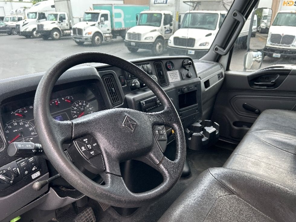 Medium Duty Box Truck-Light and Medium Duty Trucks-International-2020-MV607-Kent-WA-210,154\n\t\tmiles-$ 45,750 - Image 16