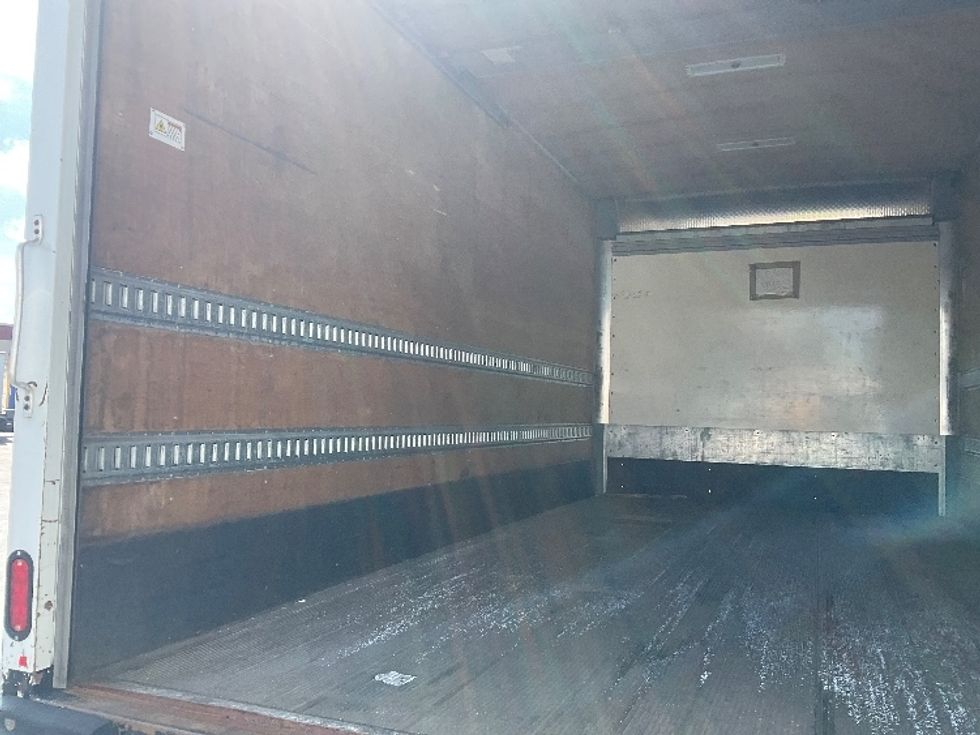 Medium Duty Box Truck-Light and Medium Duty Trucks-International-2020-MV607-Kent-WA-217,851\n\t\tmiles-$ 36,000 - Image 11
