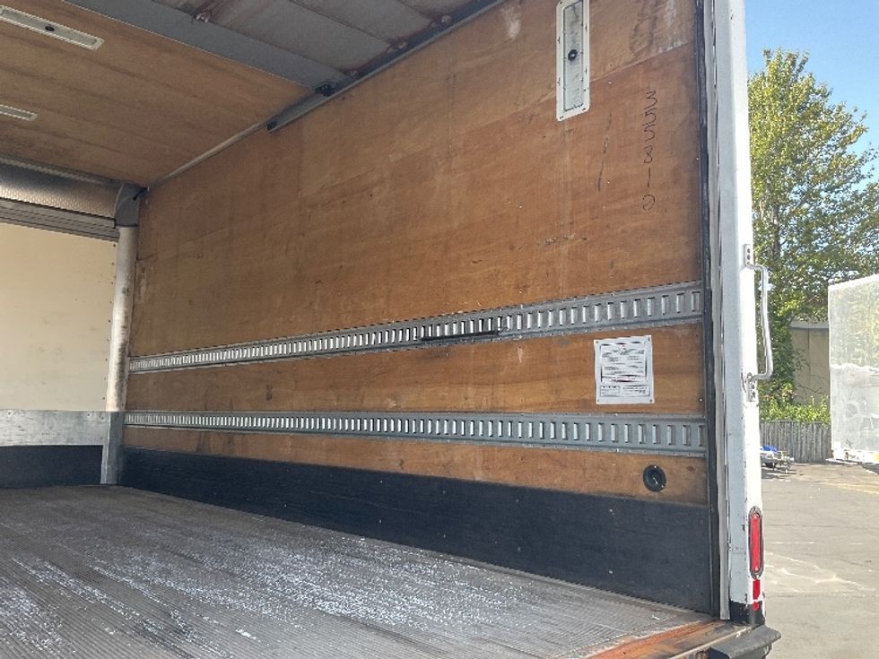 Medium Duty Box Truck-Light and Medium Duty Trucks-International-2020-MV607-Kent-WA-217,851\n\t\tmiles-$ 36,000 - Image 12