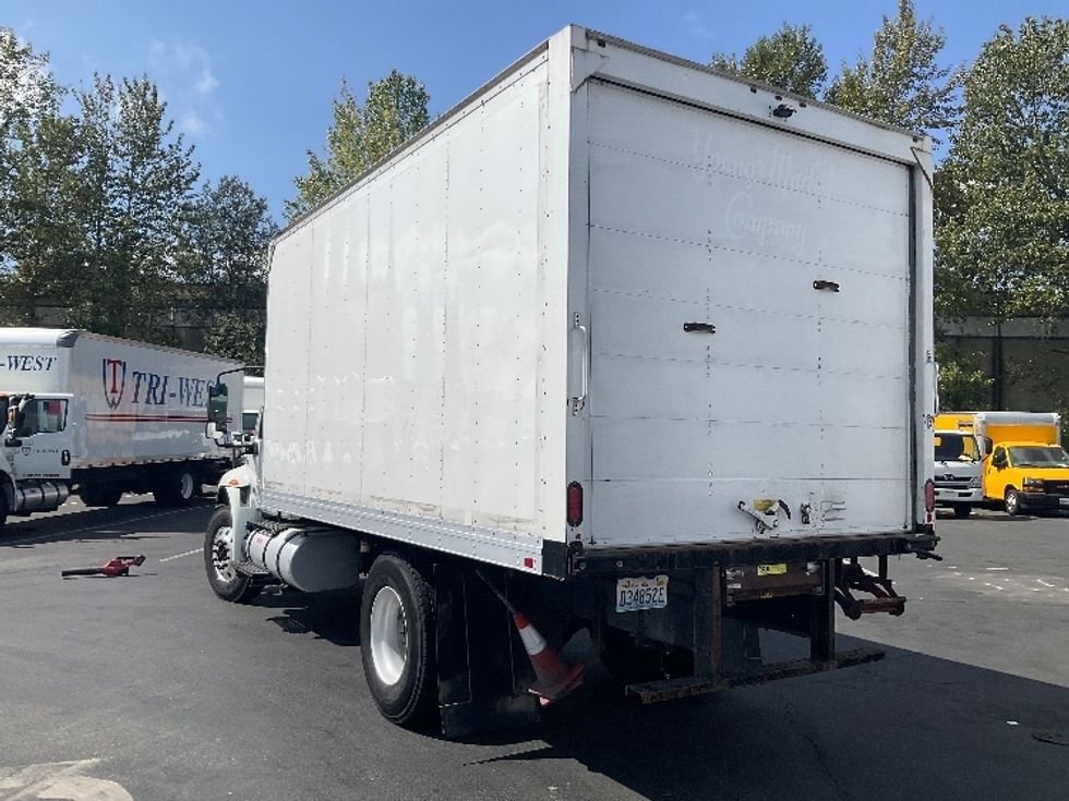 Medium Duty Box Truck-Light and Medium Duty Trucks-International-2020-MV607-Kent-WA-217,851\n\t\tmiles-$ 36,000 - Image 6