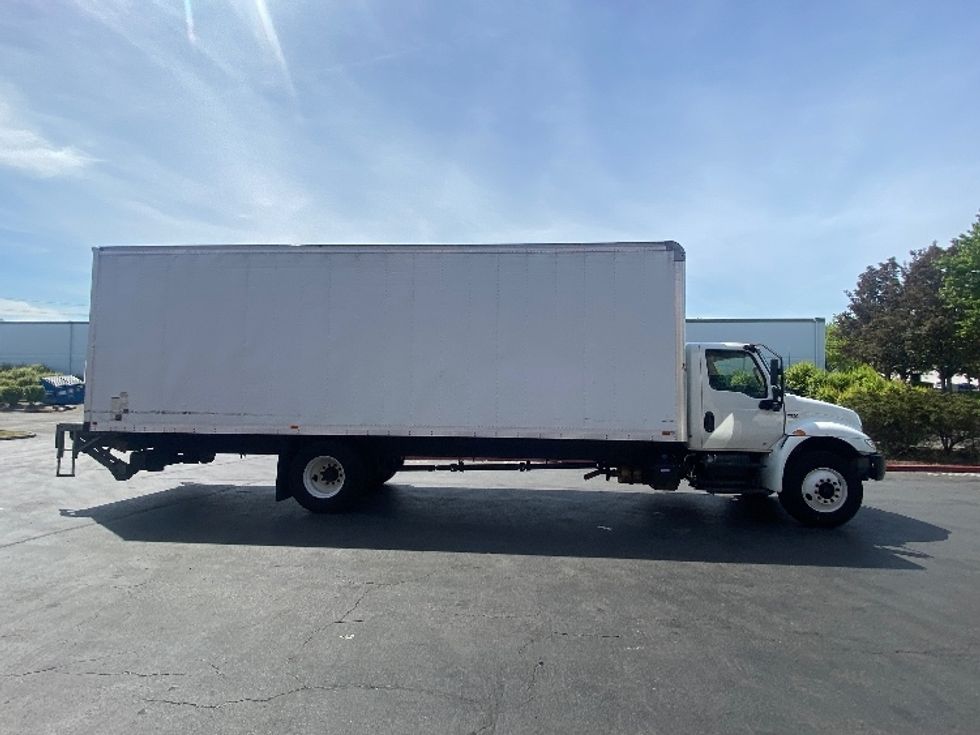 Medium Duty Box Truck-Light and Medium Duty Trucks-International-2020-MV607-Kent-WA-64,139\n\t\tmiles-$ 62,500 - Image 15