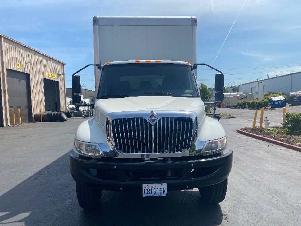 Medium Duty Box Truck-Light and Medium Duty Trucks-International-2020-MV607-Kent-WA-64,139\n\t\tmiles-$ 62,500 - Image 2