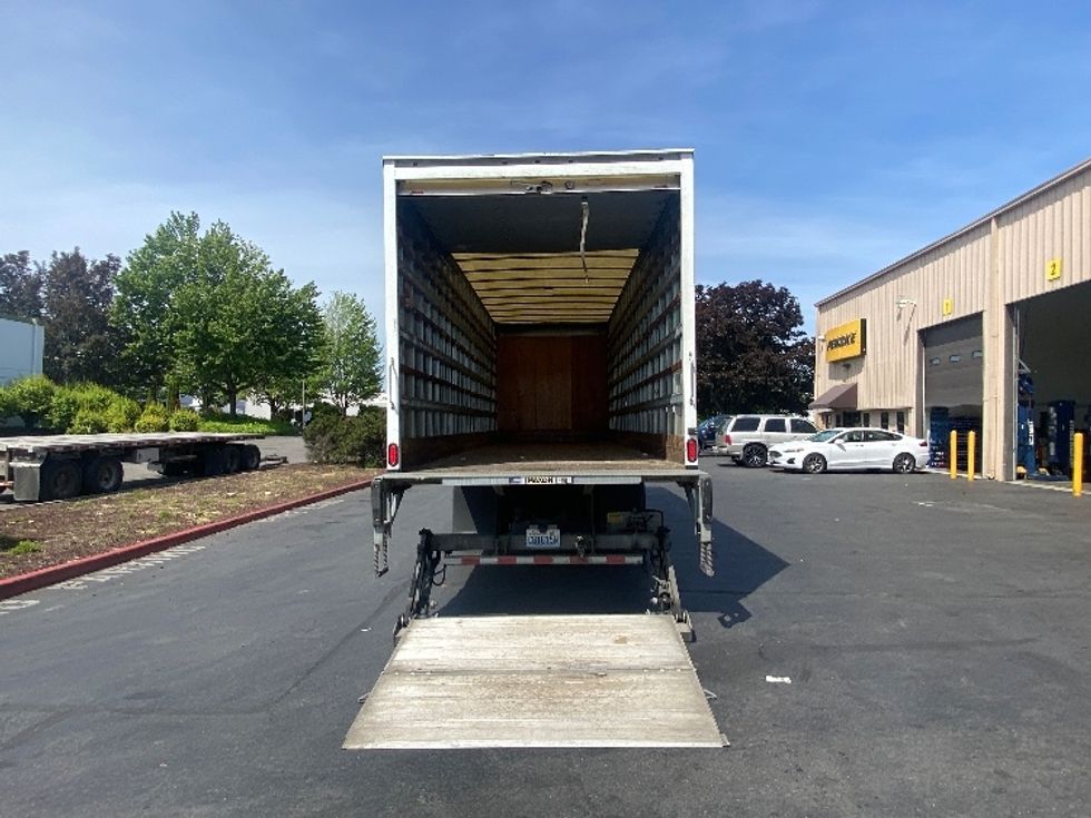 Medium Duty Box Truck-Light and Medium Duty Trucks-International-2020-MV607-Kent-WA-64,139\n\t\tmiles-$ 62,500 - Image 9