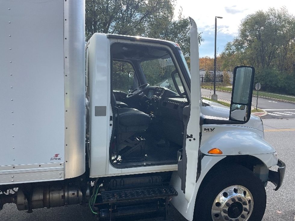 Medium Duty Box Truck-Light and Medium Duty Trucks-International-2020-MV607-King Of Prussia-PA-119,979\n\t\tmiles-$ 56,500 - Image 20