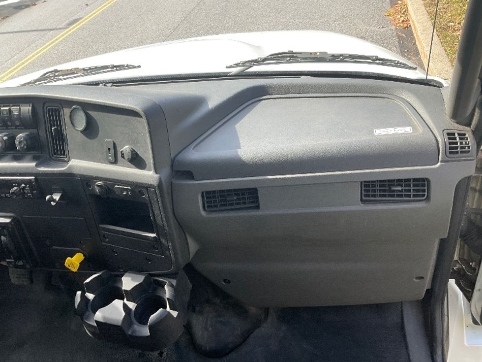 Medium Duty Box Truck-Light and Medium Duty Trucks-International-2020-MV607-King Of Prussia-PA-119,979\n\t\tmiles-$ 56,500 - Image 21