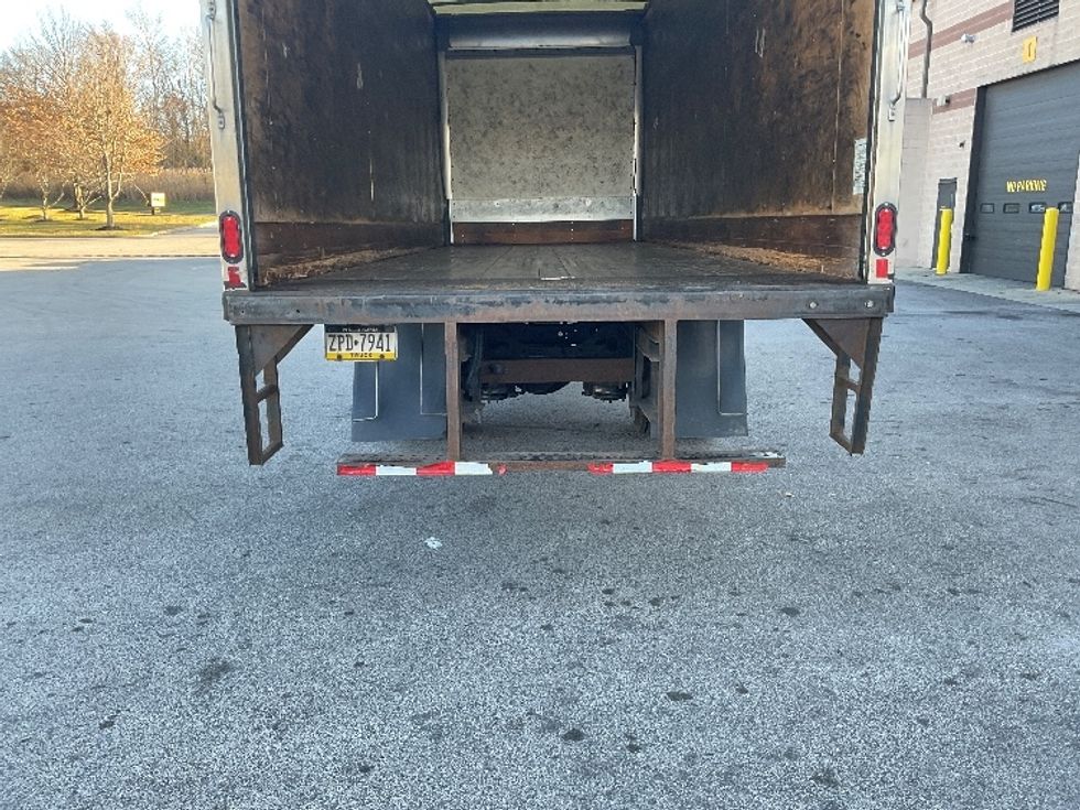 Medium Duty Box Truck-Light and Medium Duty Trucks-International-2020-MV607-King Of Prussia-PA-137,949\n\t\tmiles-$ 48,750 - Image 9