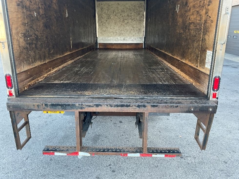 Medium Duty Box Truck-Light and Medium Duty Trucks-International-2020-MV607-King Of Prussia-PA-137,949\n\t\tmiles-$ 48,750 - Image 10