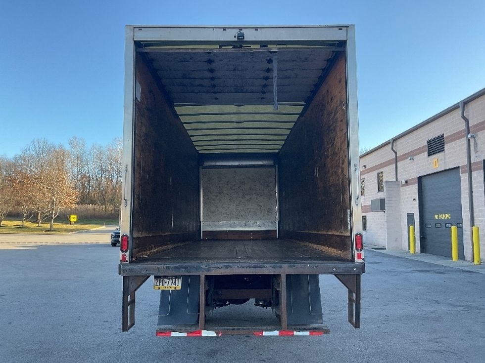 Medium Duty Box Truck-Light and Medium Duty Trucks-International-2020-MV607-King Of Prussia-PA-137,949\n\t\tmiles-$ 48,750 - Image 8