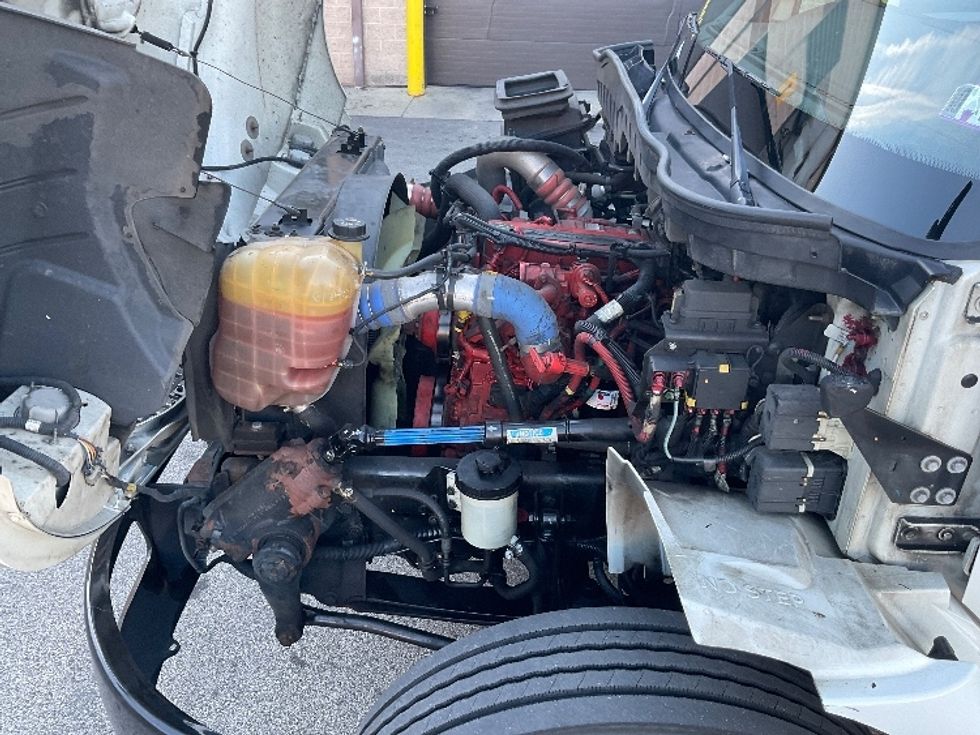 Medium Duty Box Truck-Light and Medium Duty Trucks-International-2020-MV607-King Of Prussia-PA-137,949\n\t\tmiles-$ 48,750 - Image 24