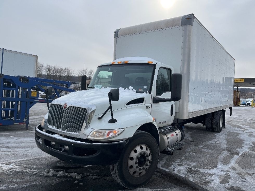 Medium Duty Box Truck-Light and Medium Duty Trucks-International-2020-MV607-King Of Prussia-PA-139,023\n\t\tmiles-$ 46,750 - Image 3