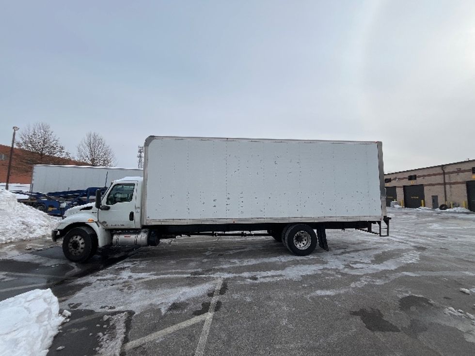 Medium Duty Box Truck-Light and Medium Duty Trucks-International-2020-MV607-King Of Prussia-PA-139,023\n\t\tmiles-$ 46,750 - Image 4