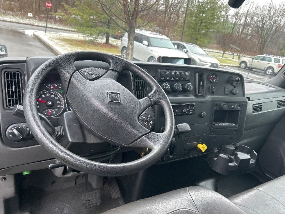 Medium Duty Box Truck-Light and Medium Duty Trucks-International-2020-MV607-King Of Prussia-PA-139,023\n\t\tmiles-$ 46,750 - Image 17