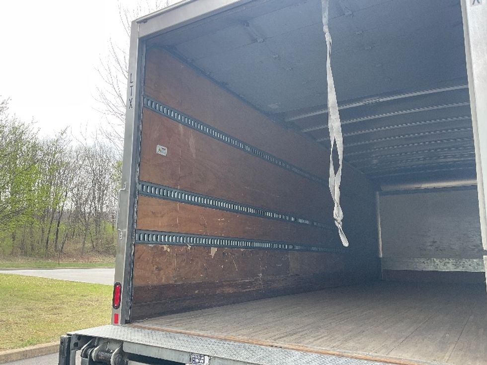 Medium Duty Box Truck-Light and Medium Duty Trucks-International-2020-MV607-King Of Prussia-PA-229,669\n\t\tmiles-$ 42,000 - Image 11