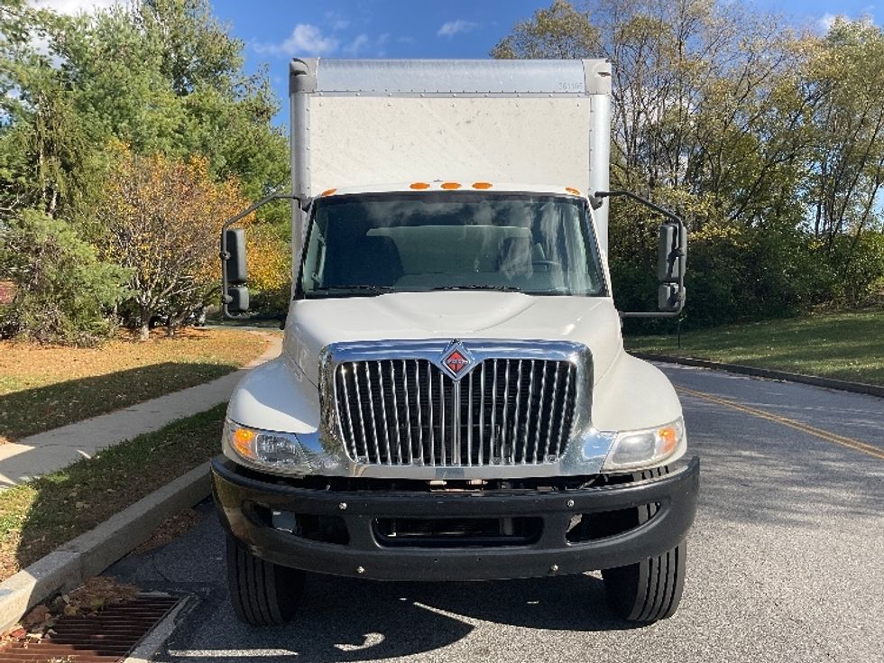 Medium Duty Box Truck-Light and Medium Duty Trucks-International-2020-MV607-King Of Prussia-PA-252,610\n\t\tmiles-$ 32,000 - Image 2
