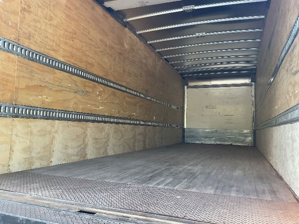Medium Duty Box Truck-Light and Medium Duty Trucks-International-2020-MV607-King Of Prussia-PA-252,610\n\t\tmiles-$ 32,000 - Image 11