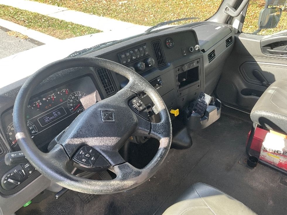 Medium Duty Box Truck-Light and Medium Duty Trucks-International-2020-MV607-King Of Prussia-PA-252,610\n\t\tmiles-$ 32,000 - Image 17