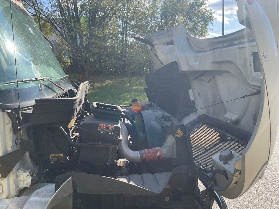 Medium Duty Box Truck-Light and Medium Duty Trucks-International-2020-MV607-King Of Prussia-PA-252,610\n\t\tmiles-$ 32,000 - Image 23