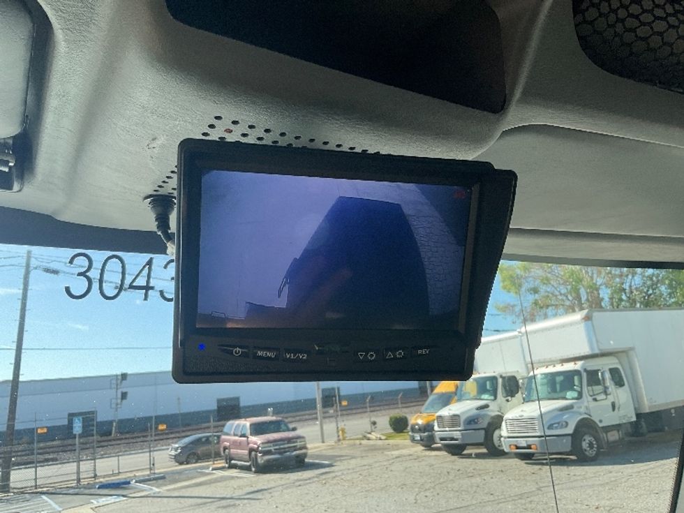 Medium Duty Box Truck-Light and Medium Duty Trucks-International-2020-MV607-La Mirada-CA-158,000\n\t\tmiles-$ 54,500 - Image 25