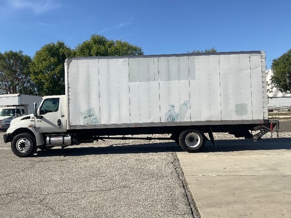 Medium Duty Box Truck-Light and Medium Duty Trucks-International-2020-MV607-La Mirada-CA-158,000\n\t\tmiles-$ 54,500 - Image 4