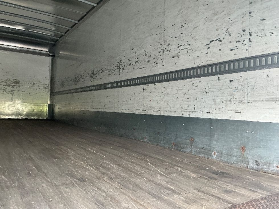 Medium Duty Box Truck-Light and Medium Duty Trucks-International-2020-MV607-La Porte-IN-209,487\n\t\tmiles-$ 43,000 - Image 11