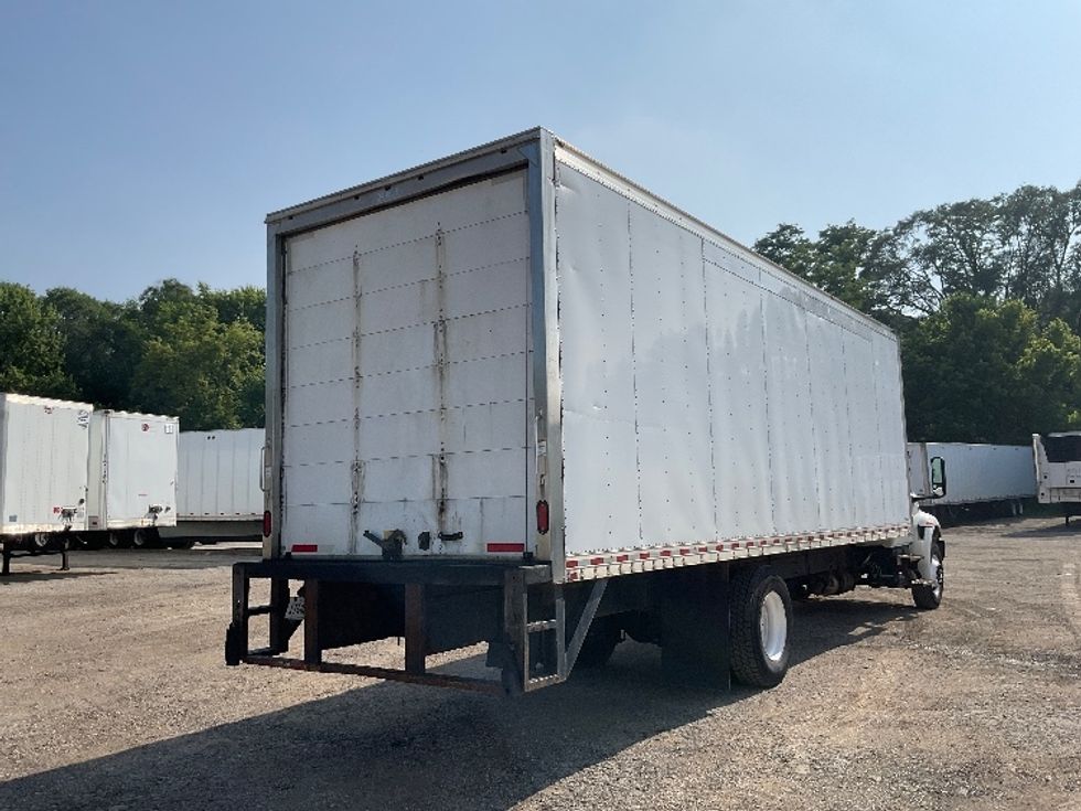 Medium Duty Box Truck-Light and Medium Duty Trucks-International-2020-MV607-La Porte-IN-270,540\n\t\tmiles-$ 31,750 - Image 12
