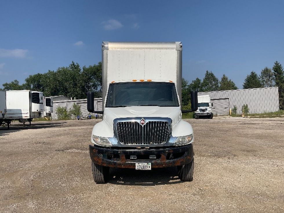 Medium Duty Box Truck-Light and Medium Duty Trucks-International-2020-MV607-La Porte-IN-270,540\n\t\tmiles-$ 31,750 - Image 2