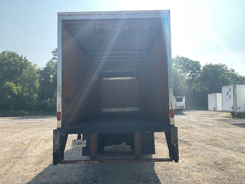 Medium Duty Box Truck-Light and Medium Duty Trucks-International-2020-MV607-La Porte-IN-270,540\n\t\tmiles-$ 31,750 - Image 8