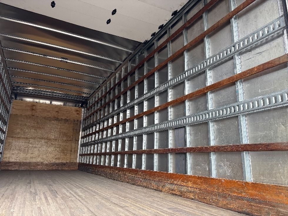 Medium Duty Box Truck-Light and Medium Duty Trucks-International-2020-MV607-Ladson-SC-276,392\n\t\tmiles-$ 30,250 - Image 12