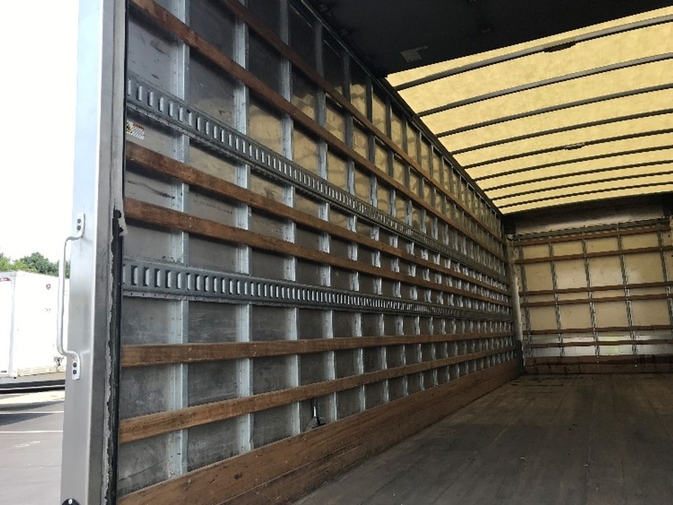 Medium Duty Box Truck-Light and Medium Duty Trucks-International-2020-MV607-Lancaster-PA-285,338\n\t\tmiles-$ 35,250 - Image 11